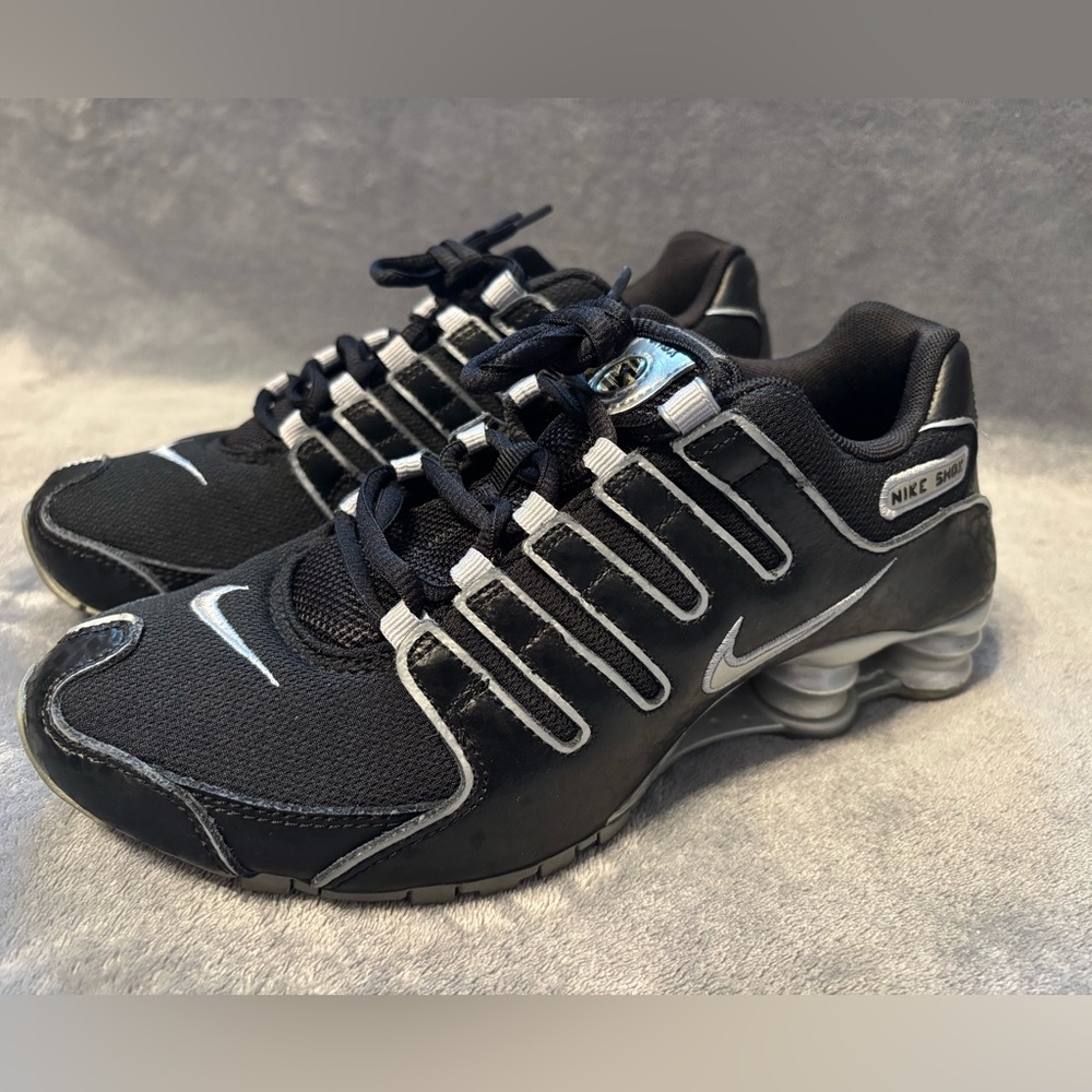 Nike Shox NZ Women’s Running Shoes - Size 6.5 - Black - Silver